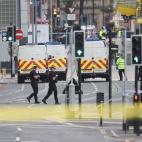 5c8a95832300000401234759