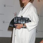 5c8b305c2400004205a44f1e