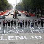 5c8a918d2400000a05a33d8d