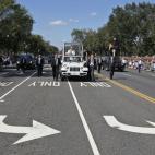 5c8b2e162300000401244e8d