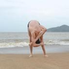 5c8b2d13360000a61b6ca6ca