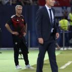 5c8a91ee250000e203c9342f