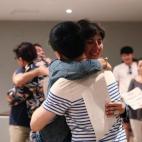 5c8b314f240000f7054d152c