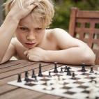 Los zurdos son minoría. Pero, ¿significa esto que se extinguirán algún día? Pues cuidado, porque algunos investigadores consideran que en términos de la supervivencia del más fuerte, los zurdos están en la cima de la cadena. Y esta es la...