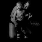 A mi hijo no lo definen sus necesidades. No es un niño necesitado. Es un niño y punto… pero con necesidades especiales, claro. Su corazón le define, y su dulce comportamiento, su espíritu libre y bromista. Sus necesidades siempre serán se...