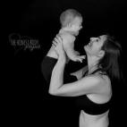 A medida que el embarazo avanzaba, decidimos que iba siendo hora de anunciar la llegada de nuestro hijo en las redes sociales. Le pusimos de nombre Eli y explicamos al mundo lo muy especial que era. Después de hacer el anuncio, por fin pudimos ...