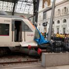 5c8a8ac32500000d04c92af2