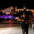 5c8a81c2230000dd04232df9