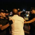 5c8a81d12400000a05a32841