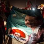 5c8a81d6250000520681383e