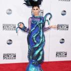 5c8b7b2524000093024d972c