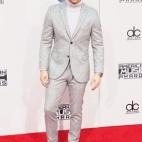 5c8b7b29360000ba1a6d3145