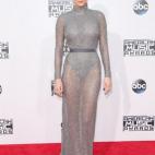 5c8b7b2d200000430470df0e