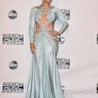 5c8b7b372500000704cac767