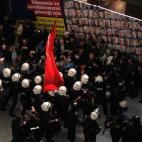 5c8a8a6224000093024bfa67