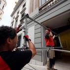 5c8a85bd2400000a05a32df1