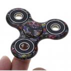 En negro con estampado de flores y corazones, por 7,66 euros.