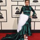 5c8ad795360000e01c6c2b73