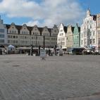 5c8b42422400006d054d32b7