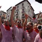 5c8a820c250000bd05813893