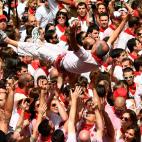 5c8a82152300000401232e69