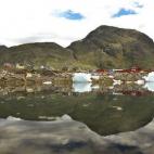 Escuchar Groenlandia en pleno invierno da bastante respeto, pero realizar una excursión en kayak sorteando icebergs en el Lago Narsaq, que recoge temperaturas de hasta 40º bajo cero... ¡da escalofríos! Foto: Greenland Travel.