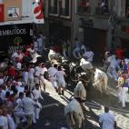 5c8af3f6240000f404a3f2ad