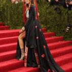 5c8a7bc636000006186b8758