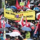 5c8b5eb92000009e0470965c