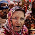 5c8b5ebb360000a61b6ce8e9