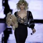 5c8b0d4e2300005400e77758