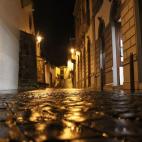 5c8b348d360000a61b6cb79f