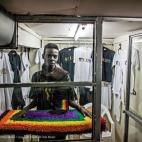 Kenia. Mayo 2013. "La gente me describe como un chico joven de voz suave, pero nunca he dudado en expresar públicamente mi orientación sexual". George, exmodelo y líder de la organización de lesbianas, gays, bisexuales, transgénero e inte...