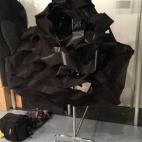 Un vestido hecho de velcro.