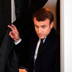 5c8ace81240000f7054c7dc9