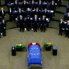 5c8aeda52000009e046ff8a9