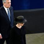 5c8aedad22000033001a1a87