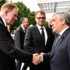 5c8aedb3360000ba1a6c4b1f