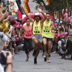 5c8aec83240000f404a3e88d