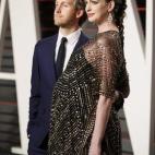 La actriz Anne Hathaway y su marido, Adam Shulman