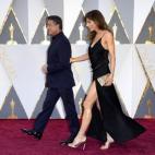 5c8aa645240000f404a36995