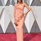 Vestida de Christian Siriano