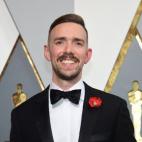 5c8aa6642300000401236dee