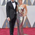 5c8aa66a20000043046f7a9d