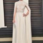 No estuvo en la alfombra roja de los Oscar, pero brilló en la entrada de la fiesta de Vanity Fair, vestida de Ralph&Russo.