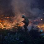 5c8ae5c22500000704c9d3ed