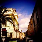 A los alrededores de esta calle, se dan cita importantes monumentos y lugares emblem&aacute;ticos de la ciudad de San Crist&oacute;bal de La Laguna. Sin duda, es un placer dar una vuelta por esta v&iacute;a que antiguamente se conoc&iacute;...