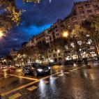Poco m&aacute;s hay que decir de esta calle de la Ciudad Condal. Poco que no se haya dicho, o que no se haya fotografiado; por eso, te invitamos a que la conozcas por ti mismo. Todo un ejemplo de arquitectura modernista en pleno centro de B...