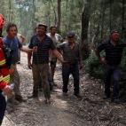 Los habitantes de Carvalho se quejan a los servicios de emergencia por su lenta respuesta durante las primeras horas del incendio.
