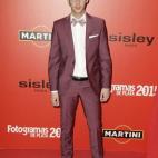 5c8b29b63b000070066d20ff